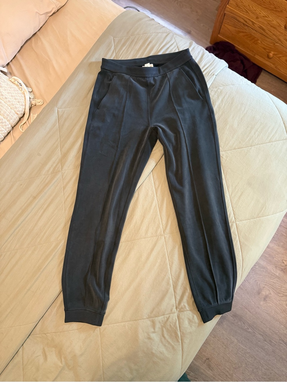 lululemon athletica soft stream Black Jogger Pants